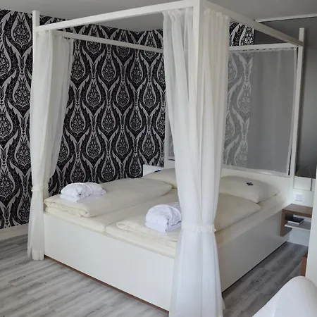Seehotel Adler 호텔