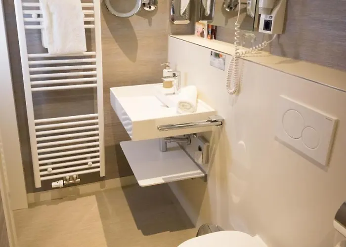 Отель Seehotel Adler Бодман-Людвигсхафен